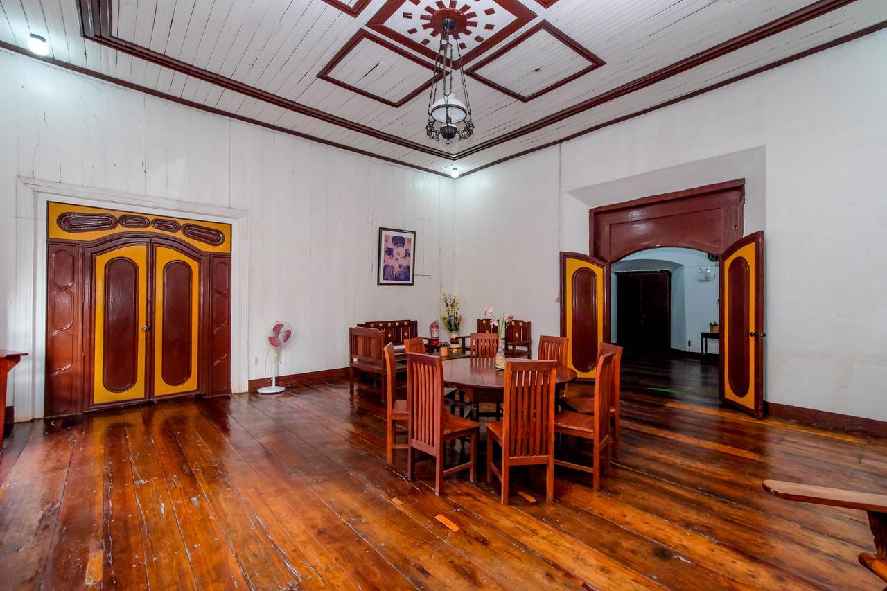 ZEN Rooms Calle Crisologo Vigan Esterno foto