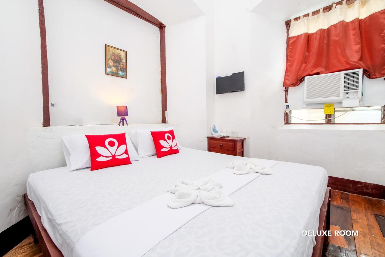 ZEN Rooms Calle Crisologo Vigan Esterno foto